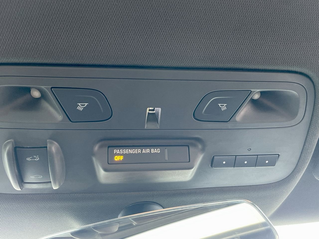 Thumbnail: 2018 Chevrolet Camaro - 29