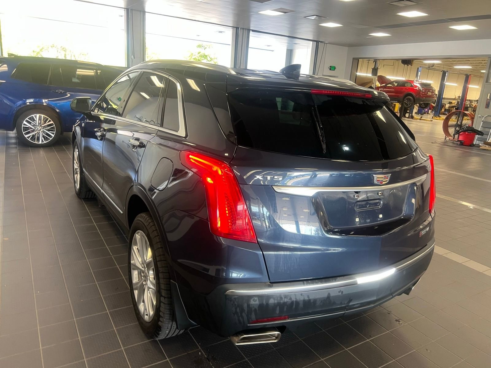 Thumbnail: 2019 Cadillac XT5 - 2
