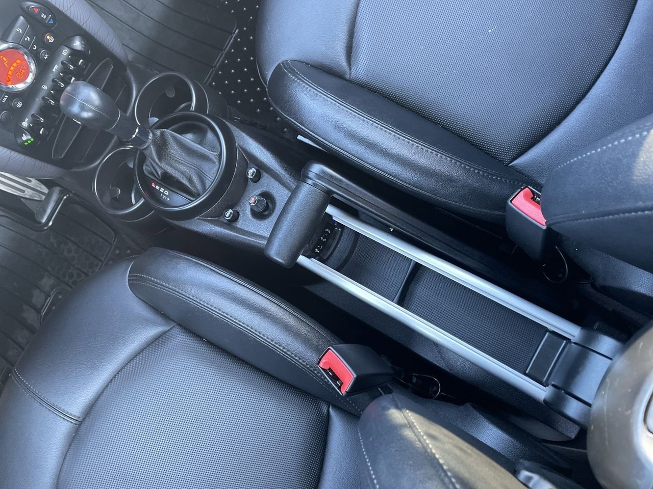 Thumbnail: 2016 MINI Cooper Countryman - 23