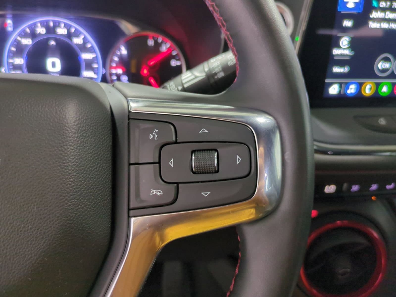 Thumbnail: 2023 Chevrolet Blazer - 24