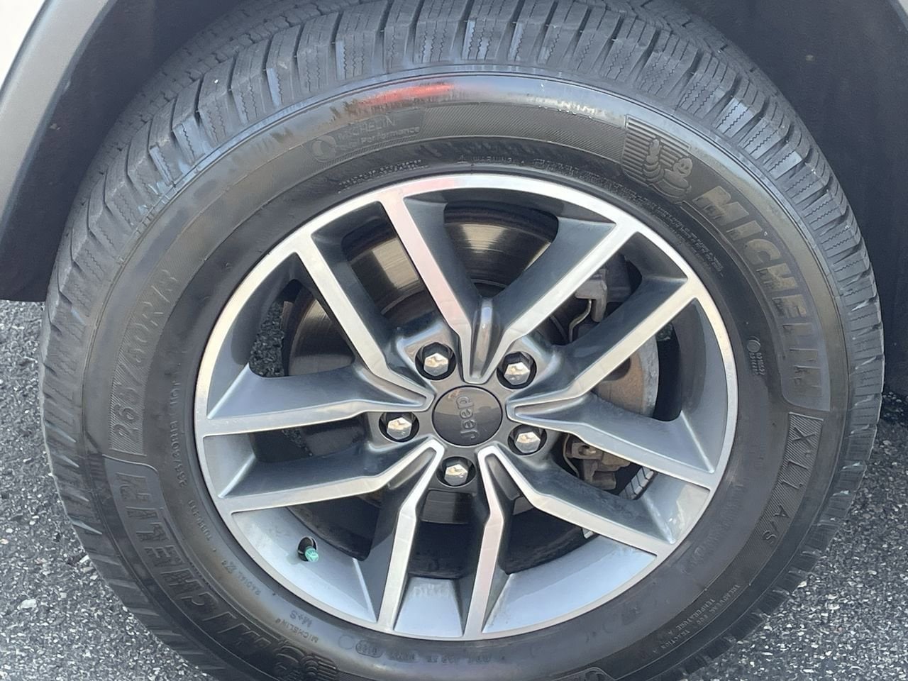 Thumbnail: 2019 Jeep Grand Cherokee - 38