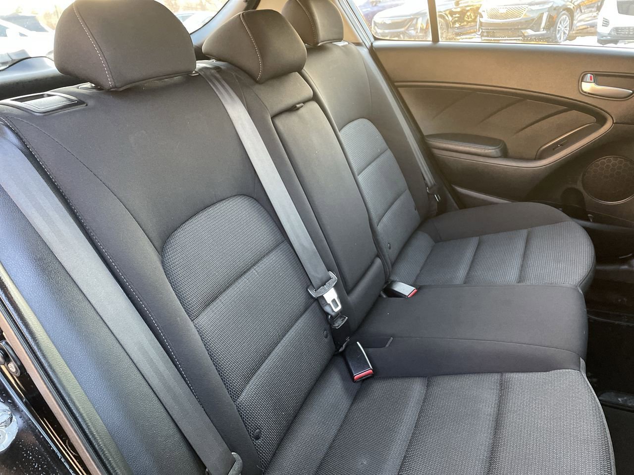 Thumbnail: 2017 Kia Forte - 15