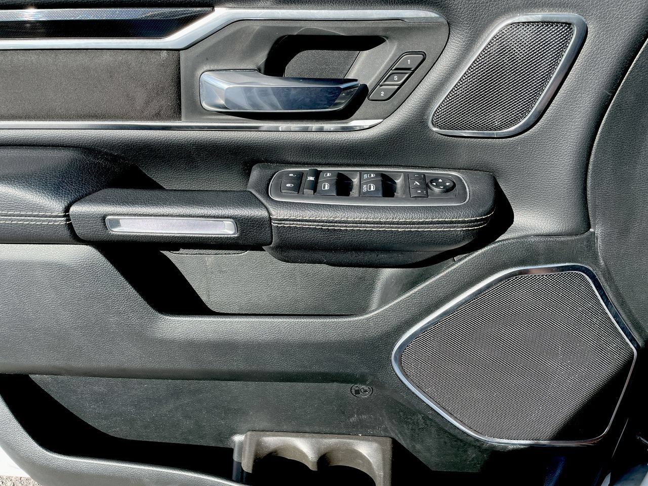 Thumbnail: 2021 RAM 1500 - 33
