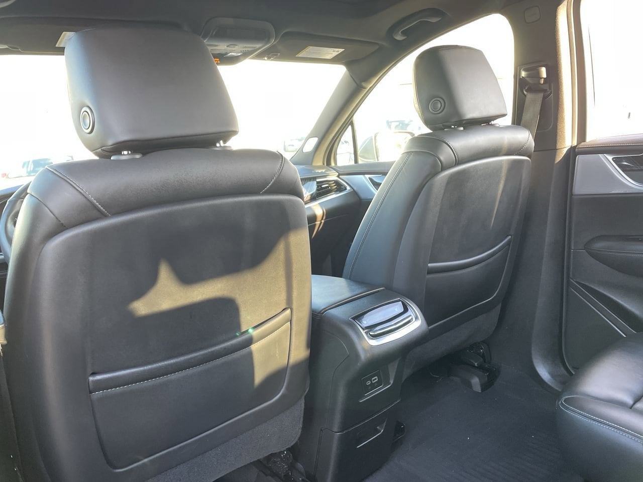 Thumbnail: 2024 Cadillac XT6 - 21