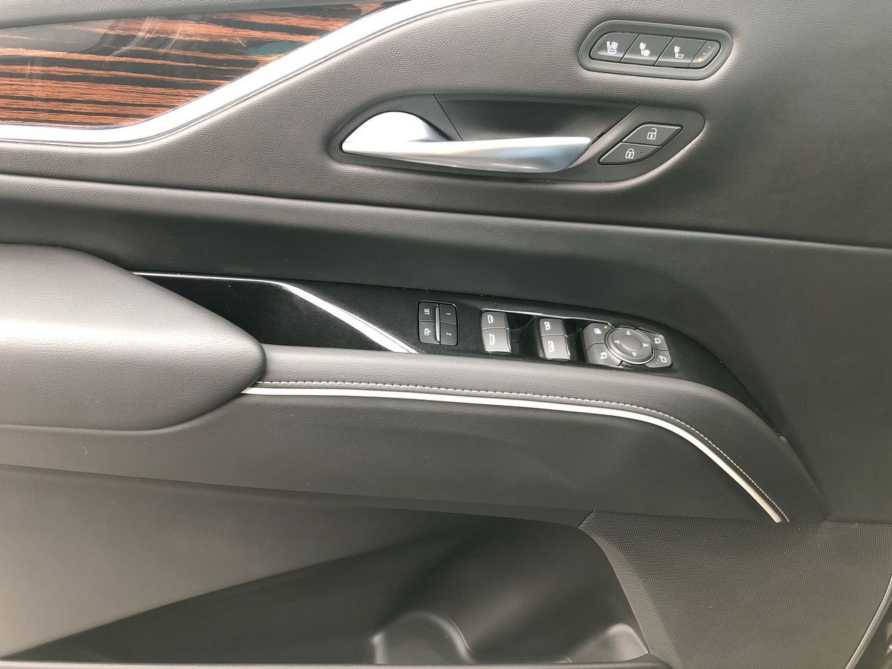 Thumbnail: 2023 Cadillac Escalade - 39