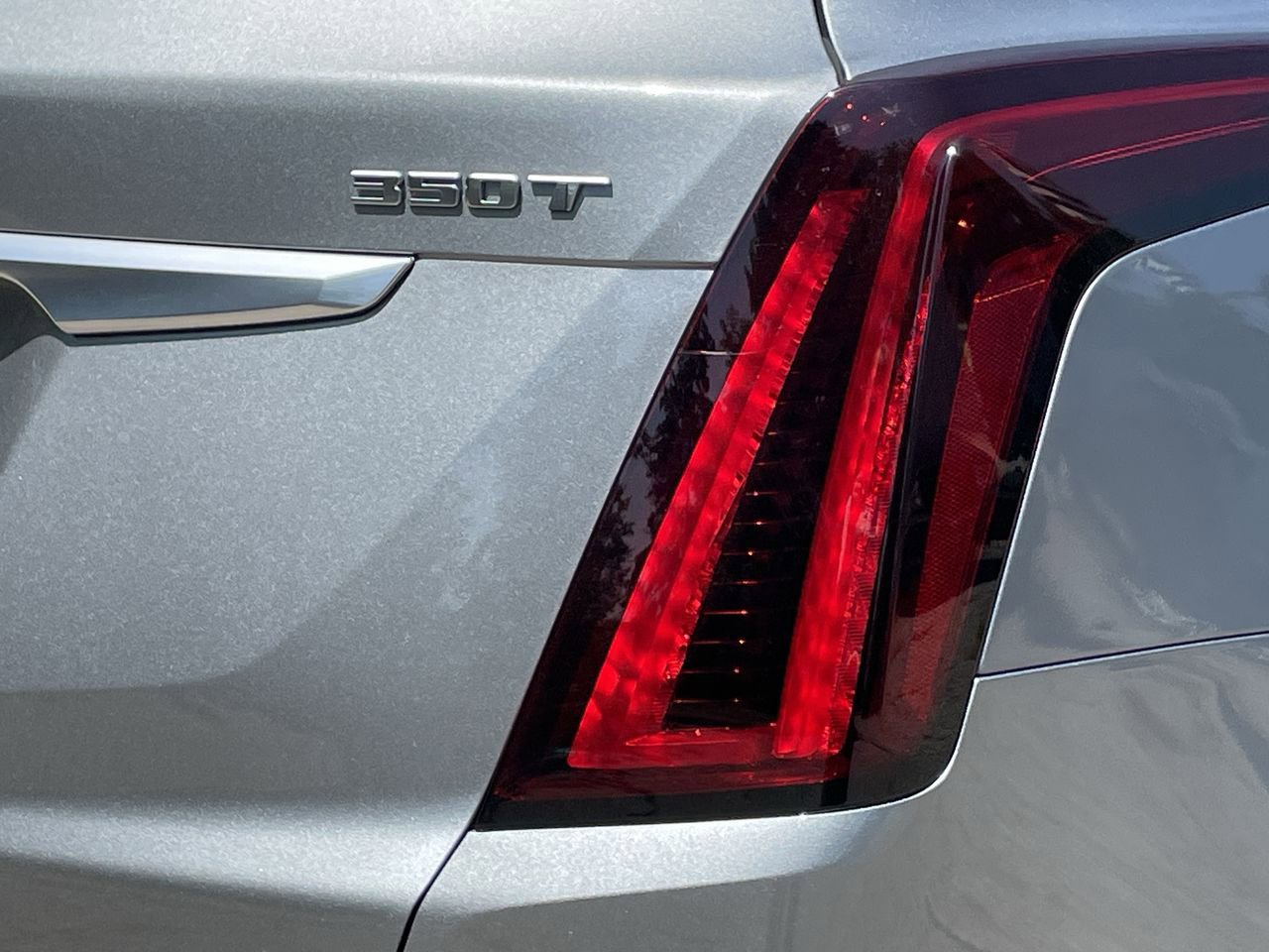 Thumbnail: 2023 Cadillac XT5 - 38