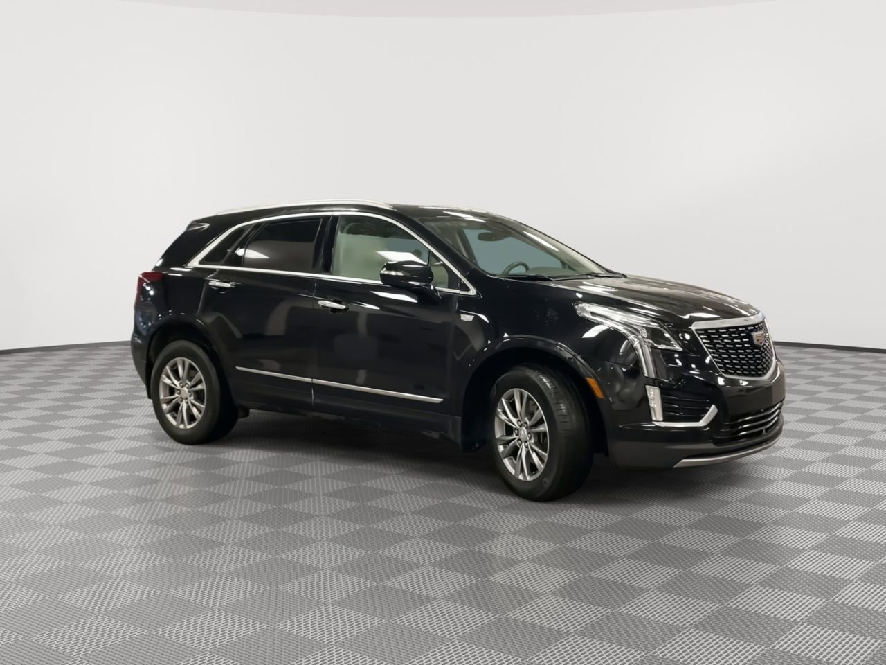 Thumbnail: 2023 Cadillac XT5 - 2