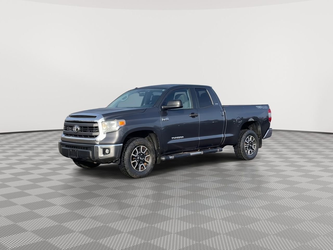 Thumbnail: 2015 Toyota Tundra - 4