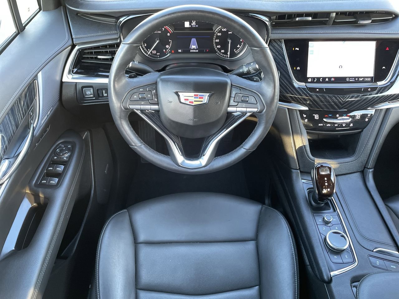 Thumbnail: 2024 Cadillac XT6 - 11