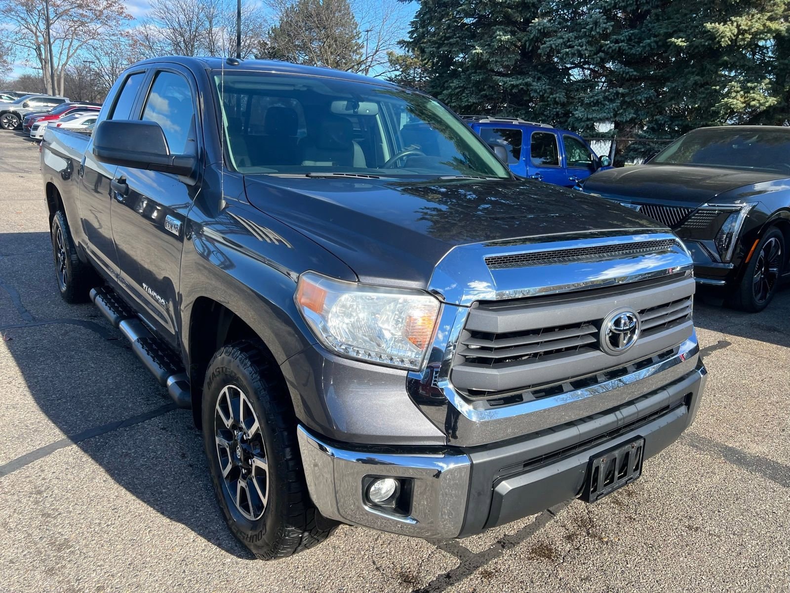Thumbnail: 2015 Toyota Tundra - 4
