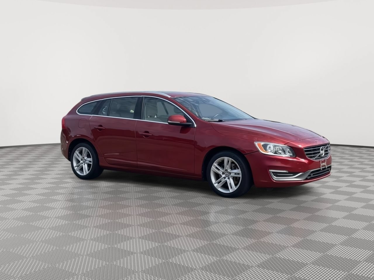 Thumbnail: 2015 Volvo V60 - 2