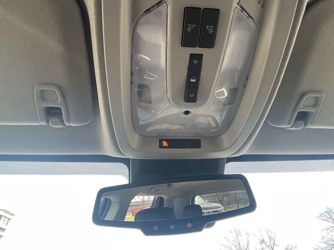 Thumbnail: 2015 GMC Terrain - 25