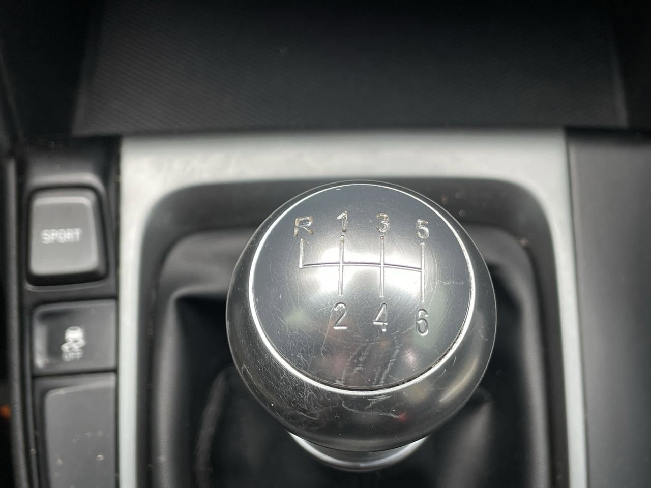 Thumbnail: 2021 Hyundai Veloster - 26