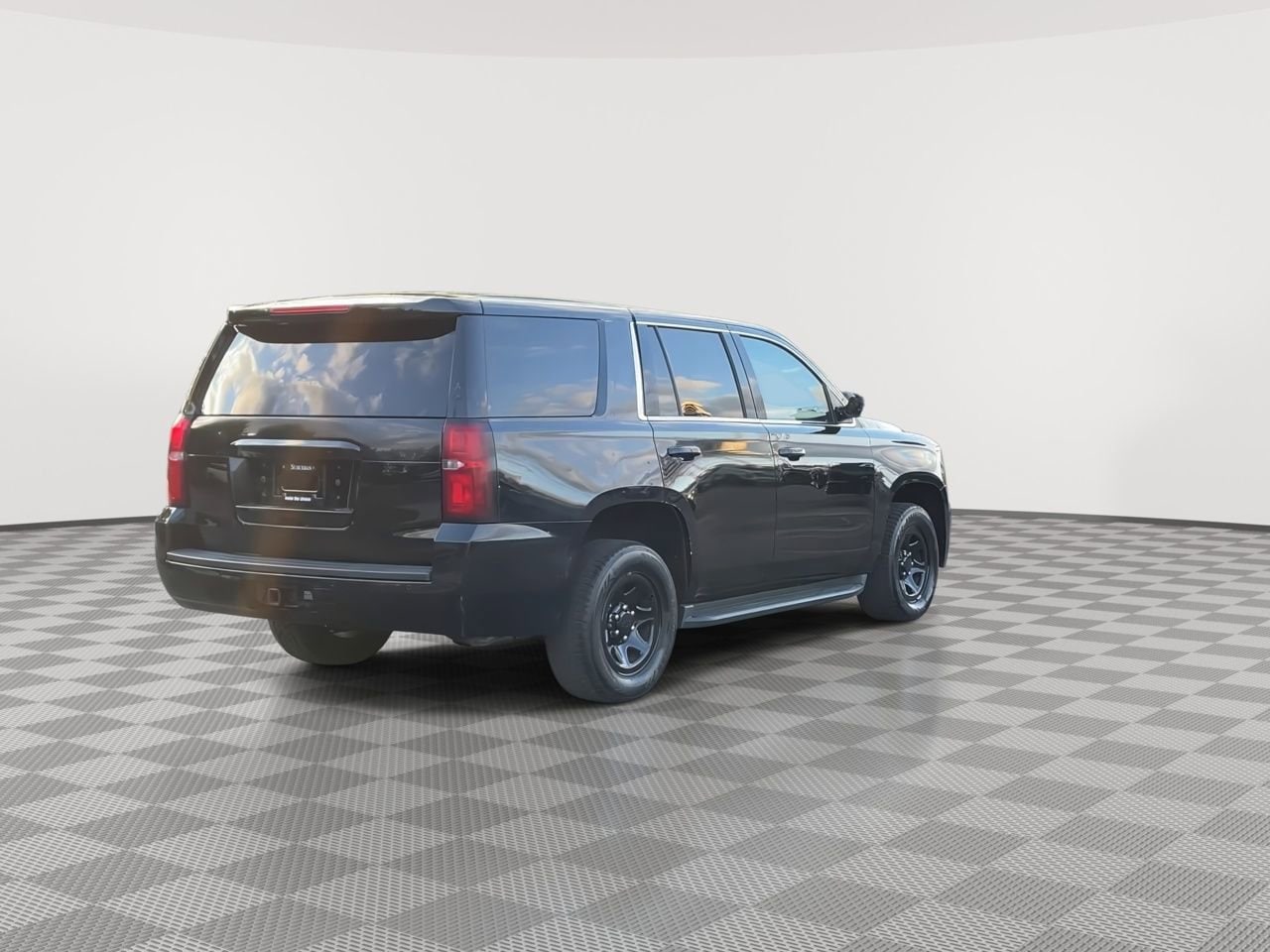 Thumbnail: 2016 Chevrolet Tahoe - 8