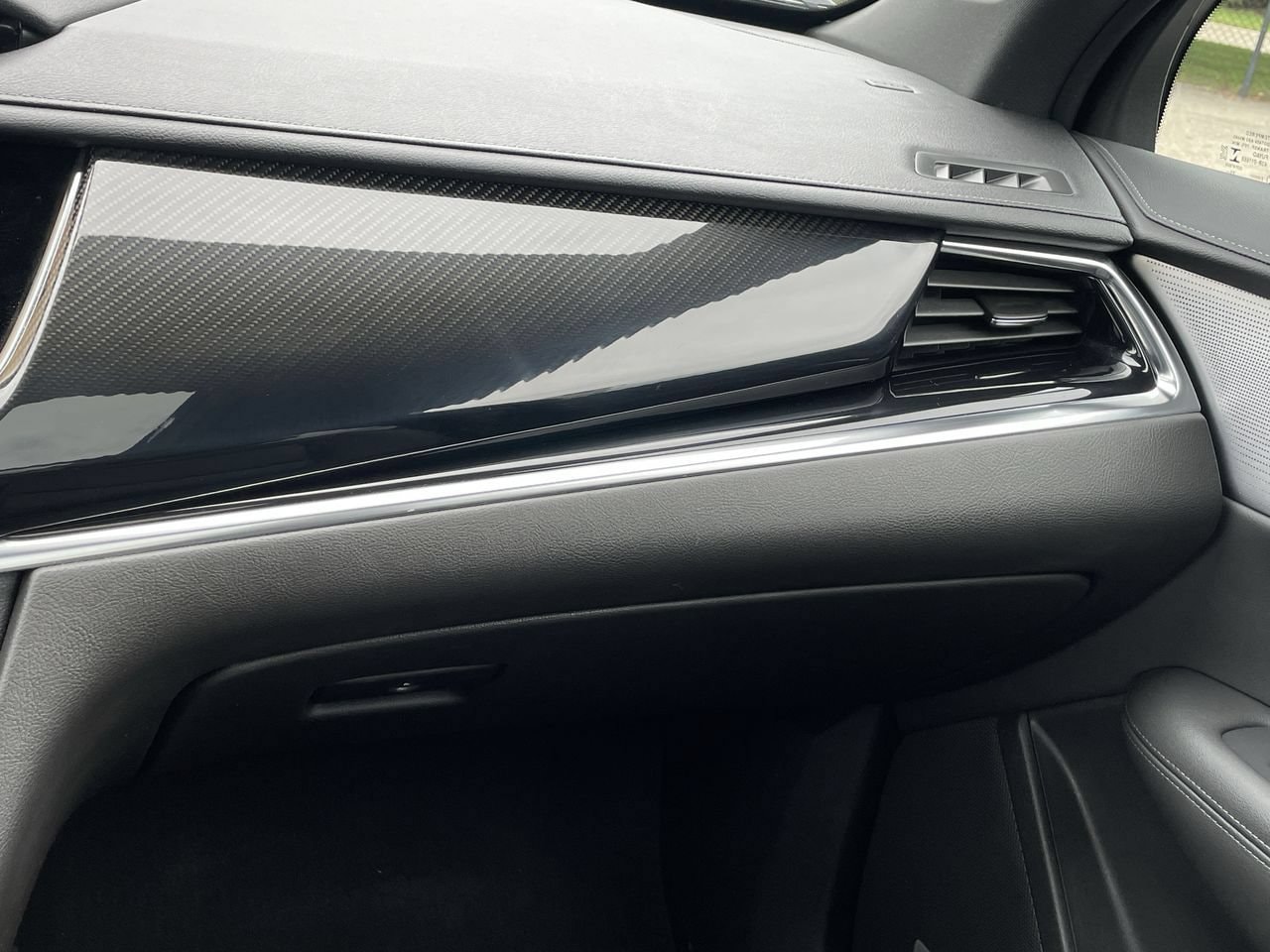 Thumbnail: 2022 Cadillac XT6 - 24