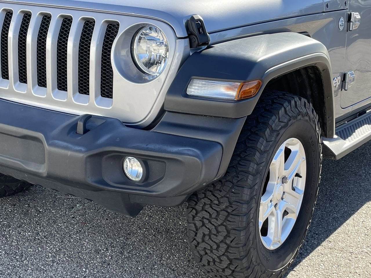 Thumbnail: 2019 Jeep Wrangler - 37