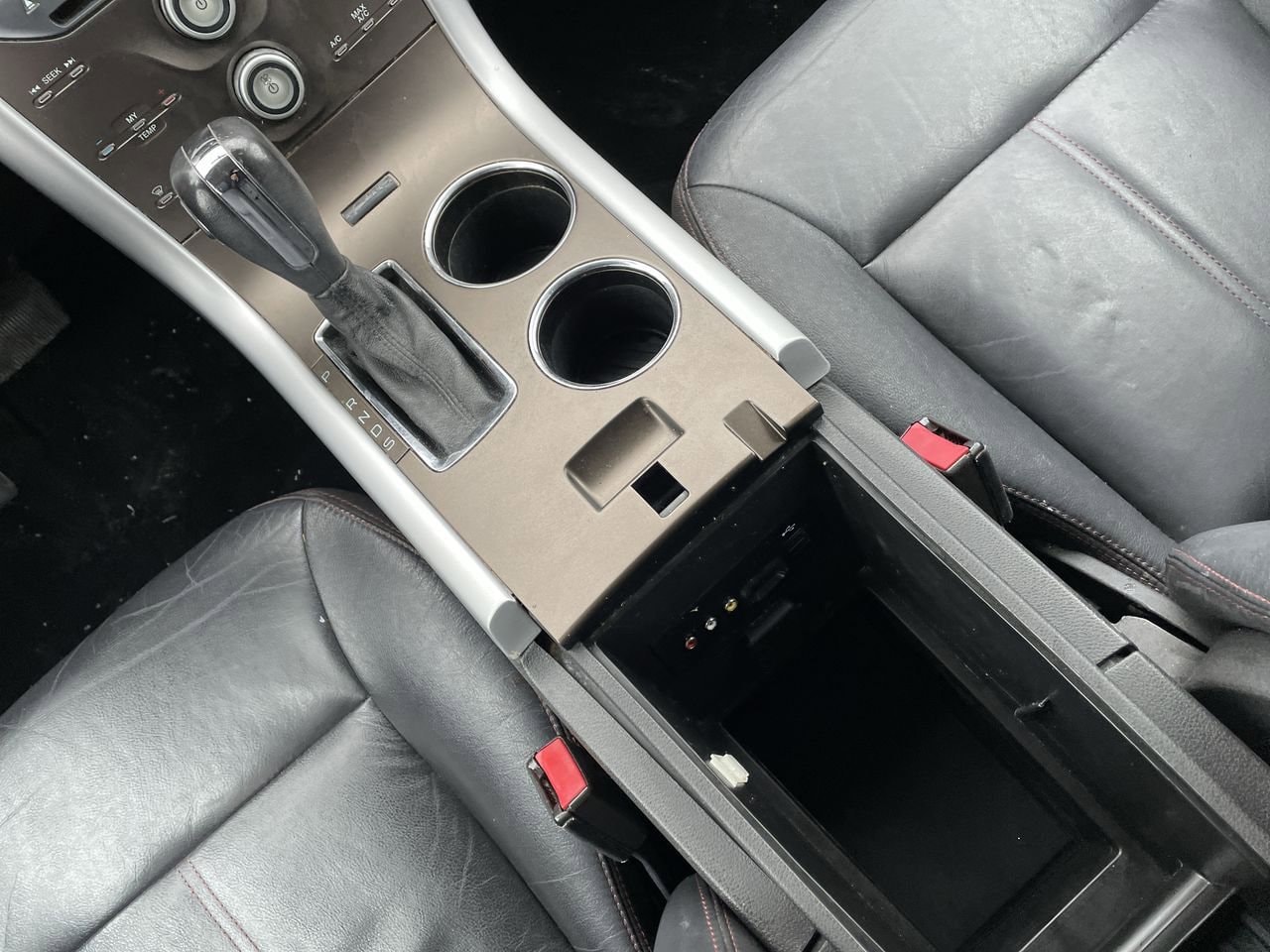 Thumbnail: 2013 Ford Edge - 24