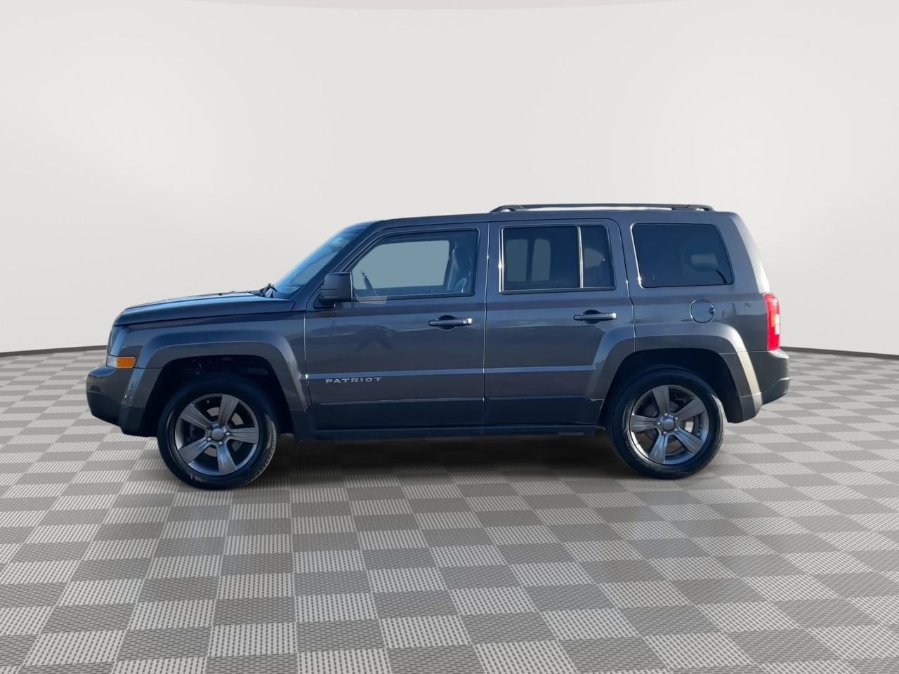 Thumbnail: 2015 Jeep Patriot - 5