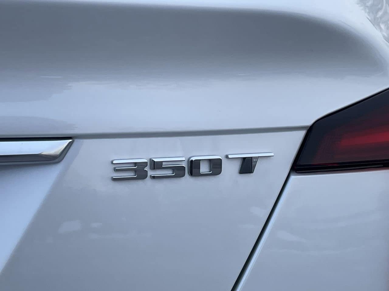 Thumbnail: 2023 Cadillac CT5 - 40