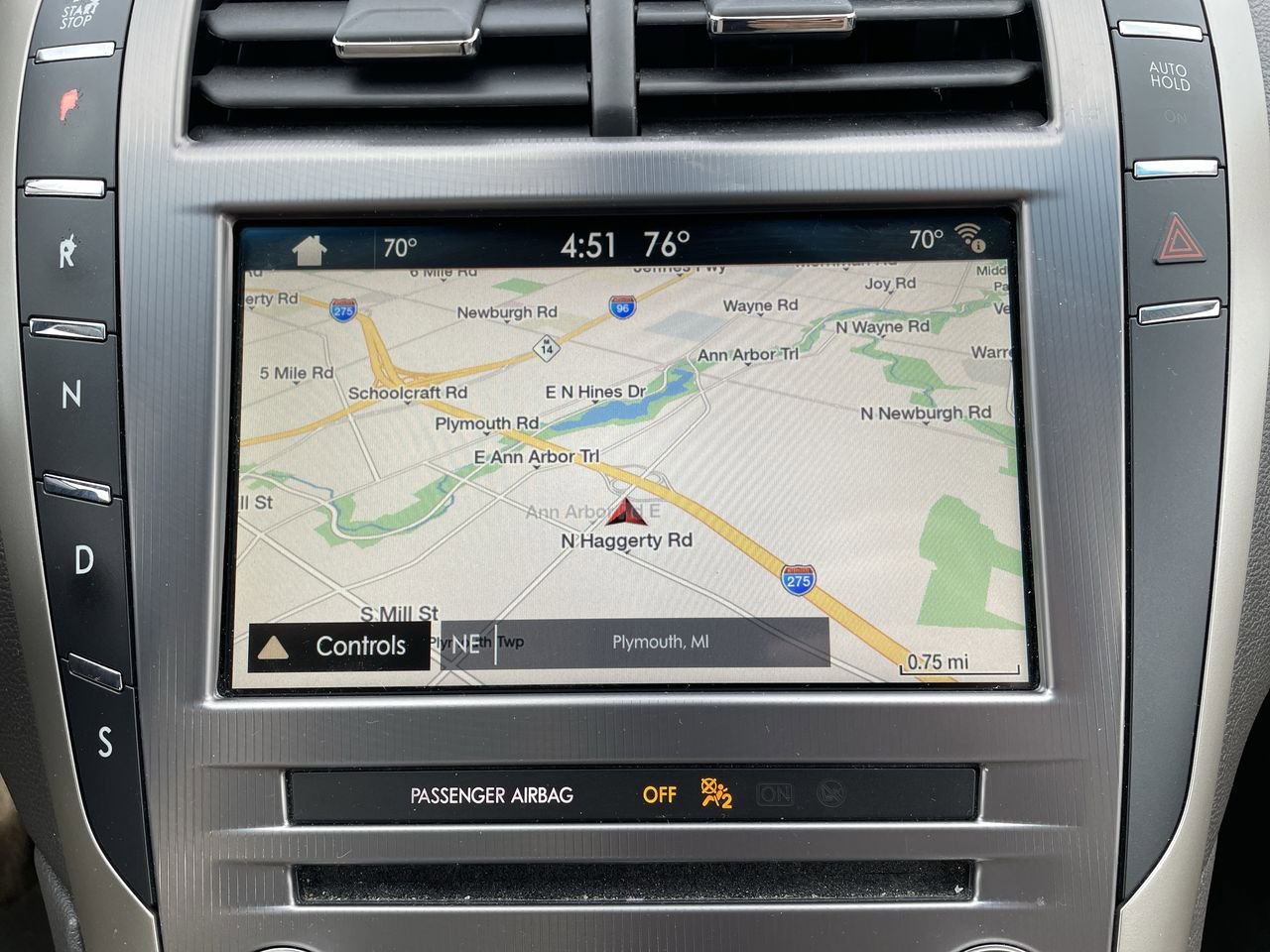 Thumbnail: 2018 Lincoln MKZ - 21