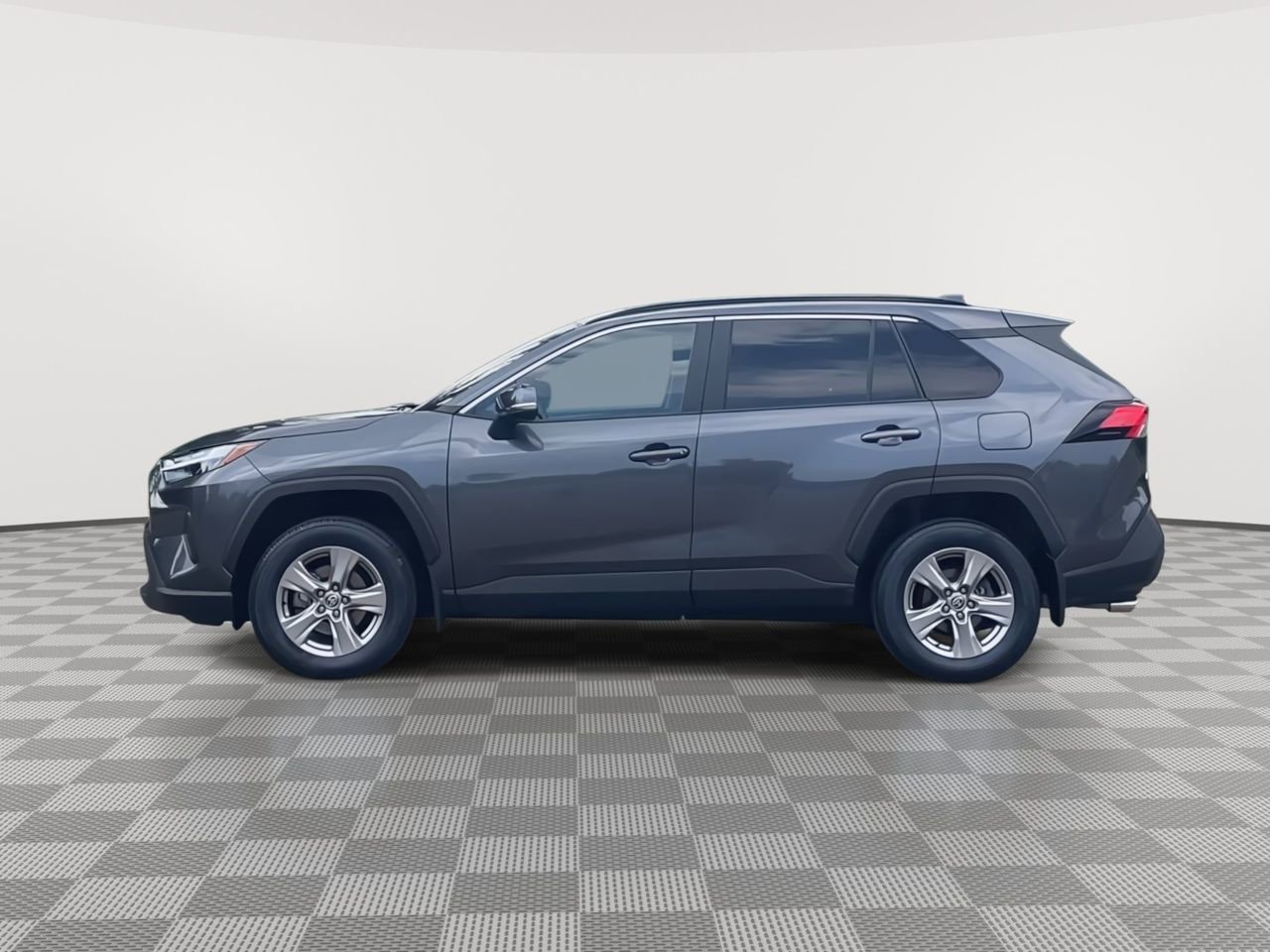 Thumbnail: 2022 Toyota RAV4 - 5