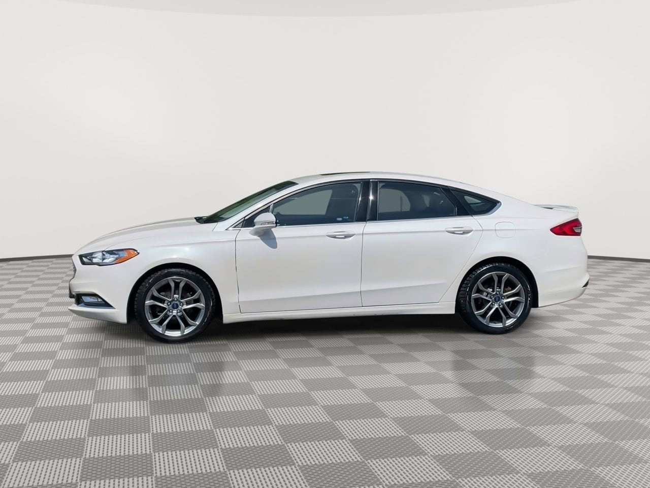 Thumbnail: 2017 Ford Fusion - 5
