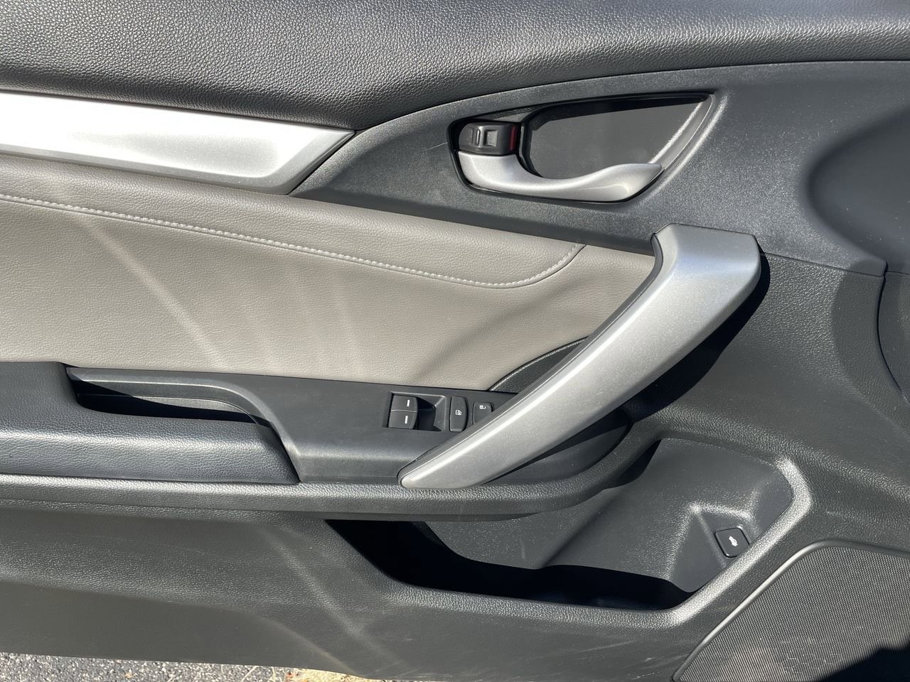Thumbnail: 2016 Honda Civic - 31