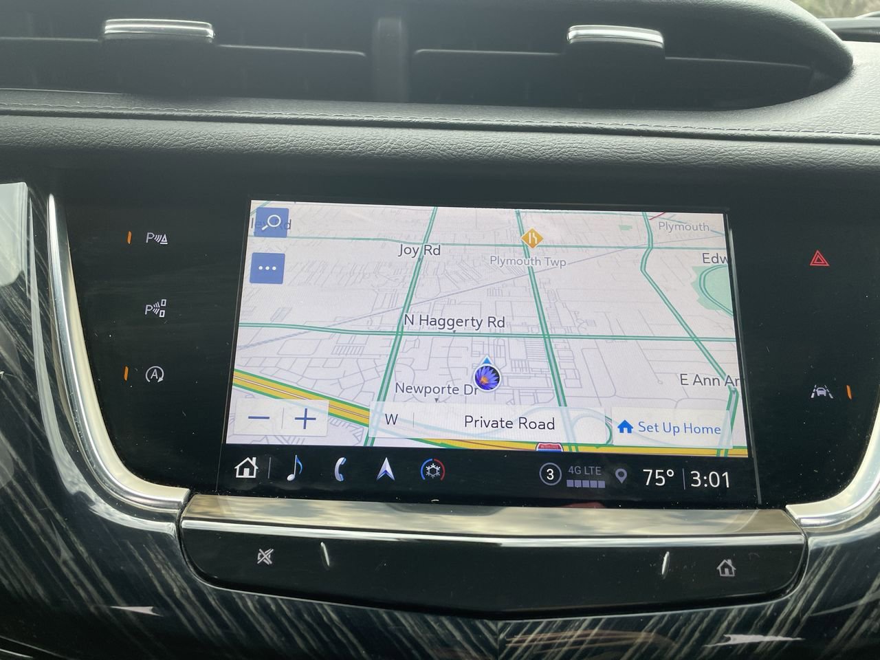 Thumbnail: 2024 Cadillac XT6 - 24