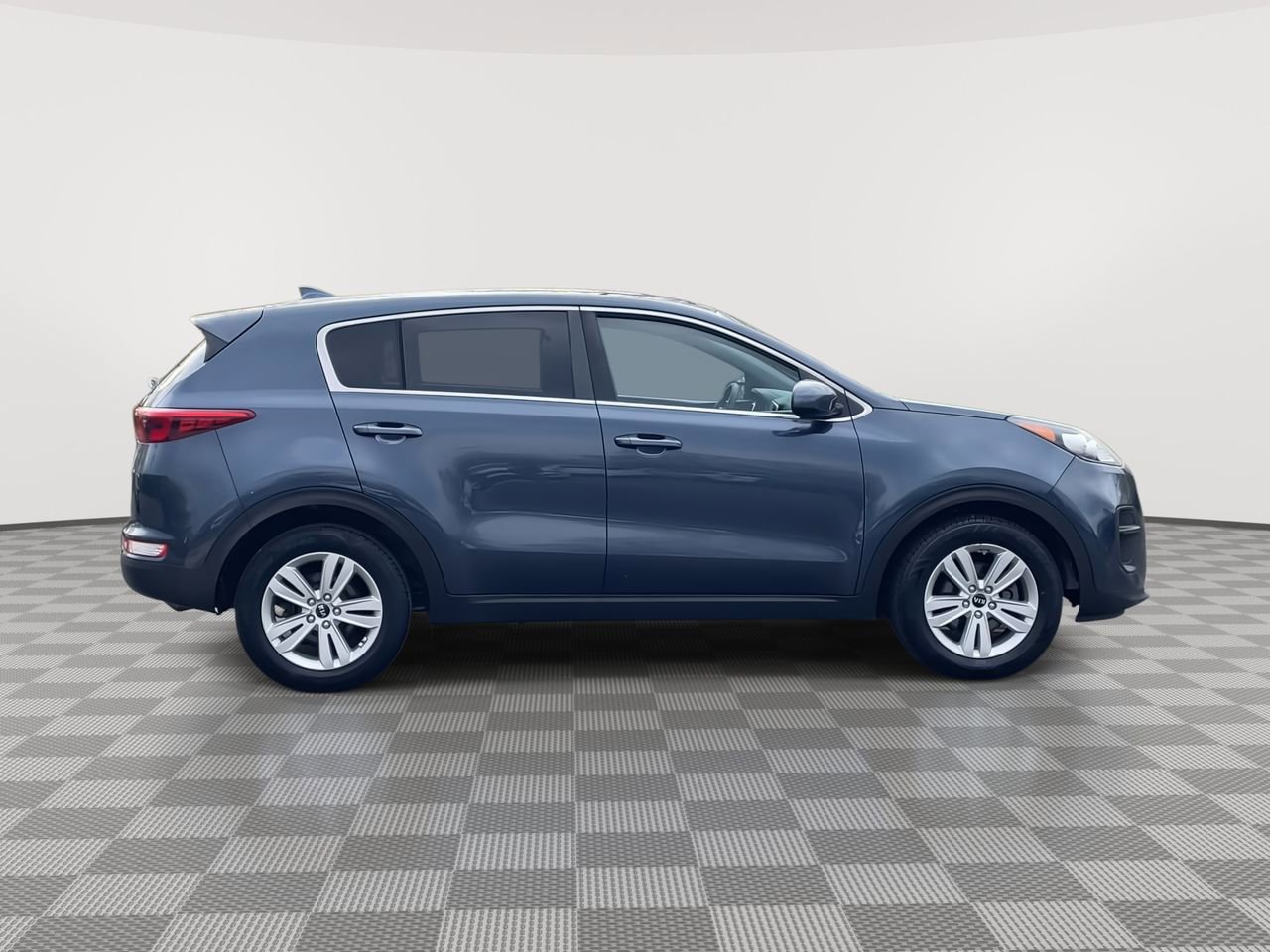 Thumbnail: 2017 Kia Sportage - 9
