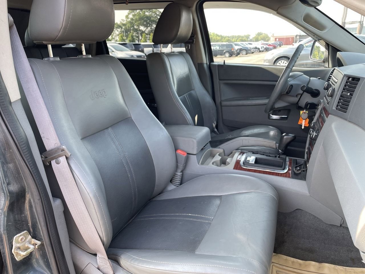 Thumbnail: 2005 Jeep Grand Cherokee - 14