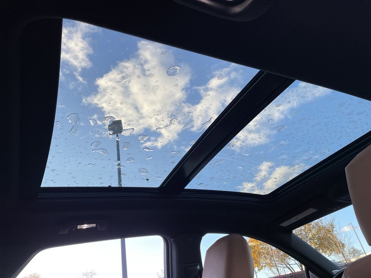 Thumbnail: 2023 Cadillac XT5 - 21