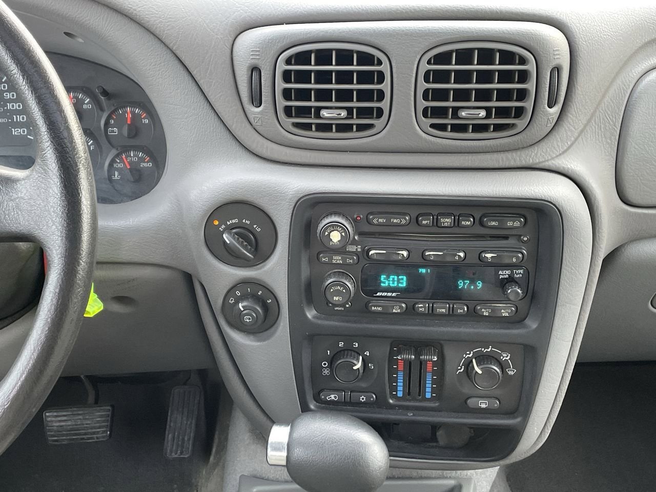 Thumbnail: 2005 Chevrolet TrailBlazer - 13