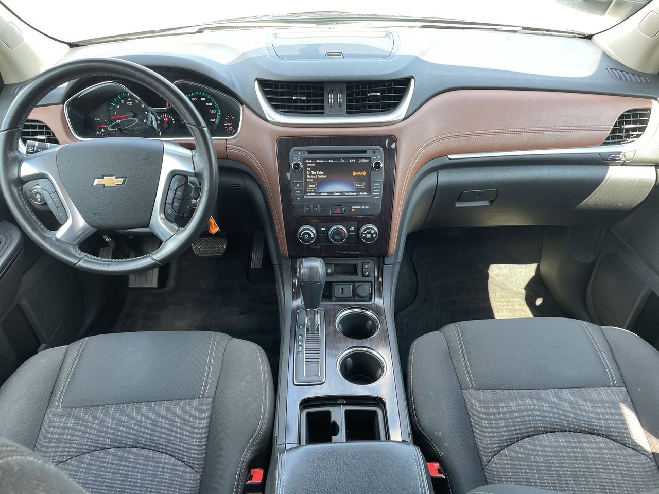 Thumbnail: 2016 Chevrolet Traverse - 23