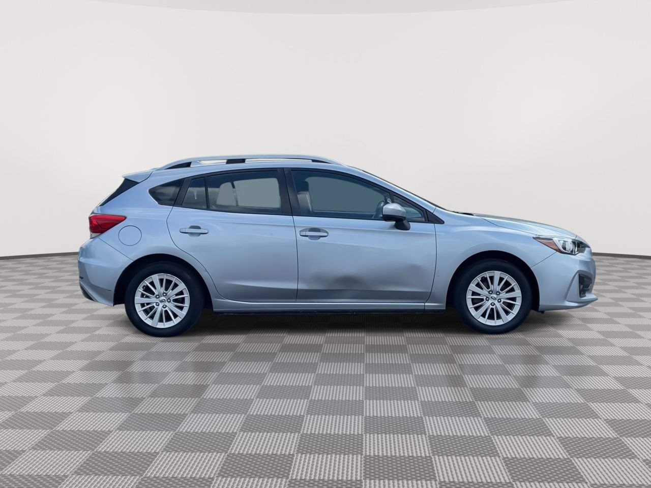 Thumbnail: 2017 Subaru Impreza - 9