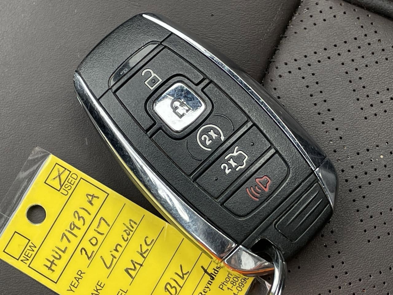 Thumbnail: 2017 Lincoln MKC - 33