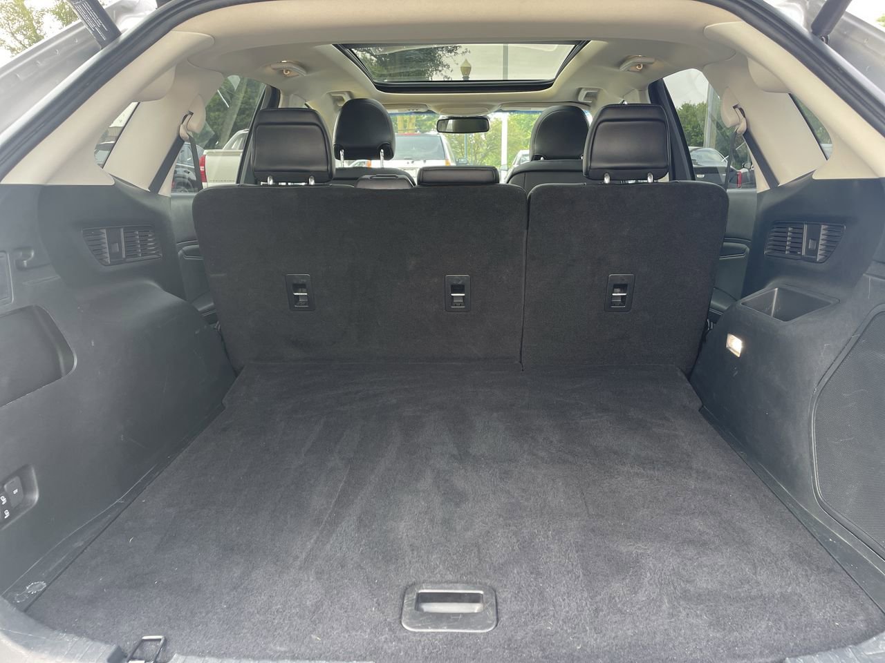 Thumbnail: 2019 Ford Edge - 17
