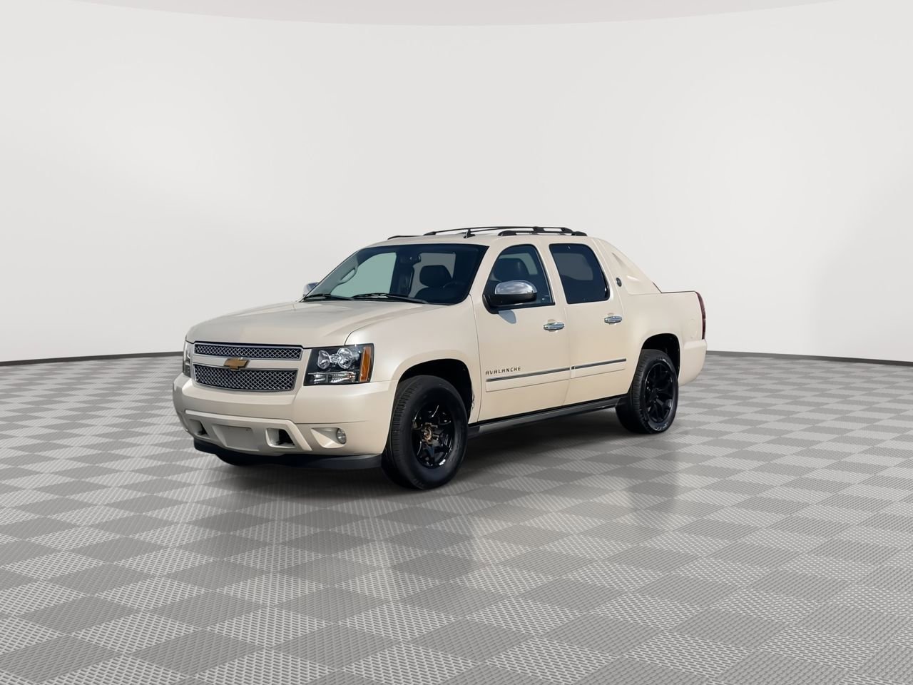 2013 Chevrolet Avalanche LTZ photo 4