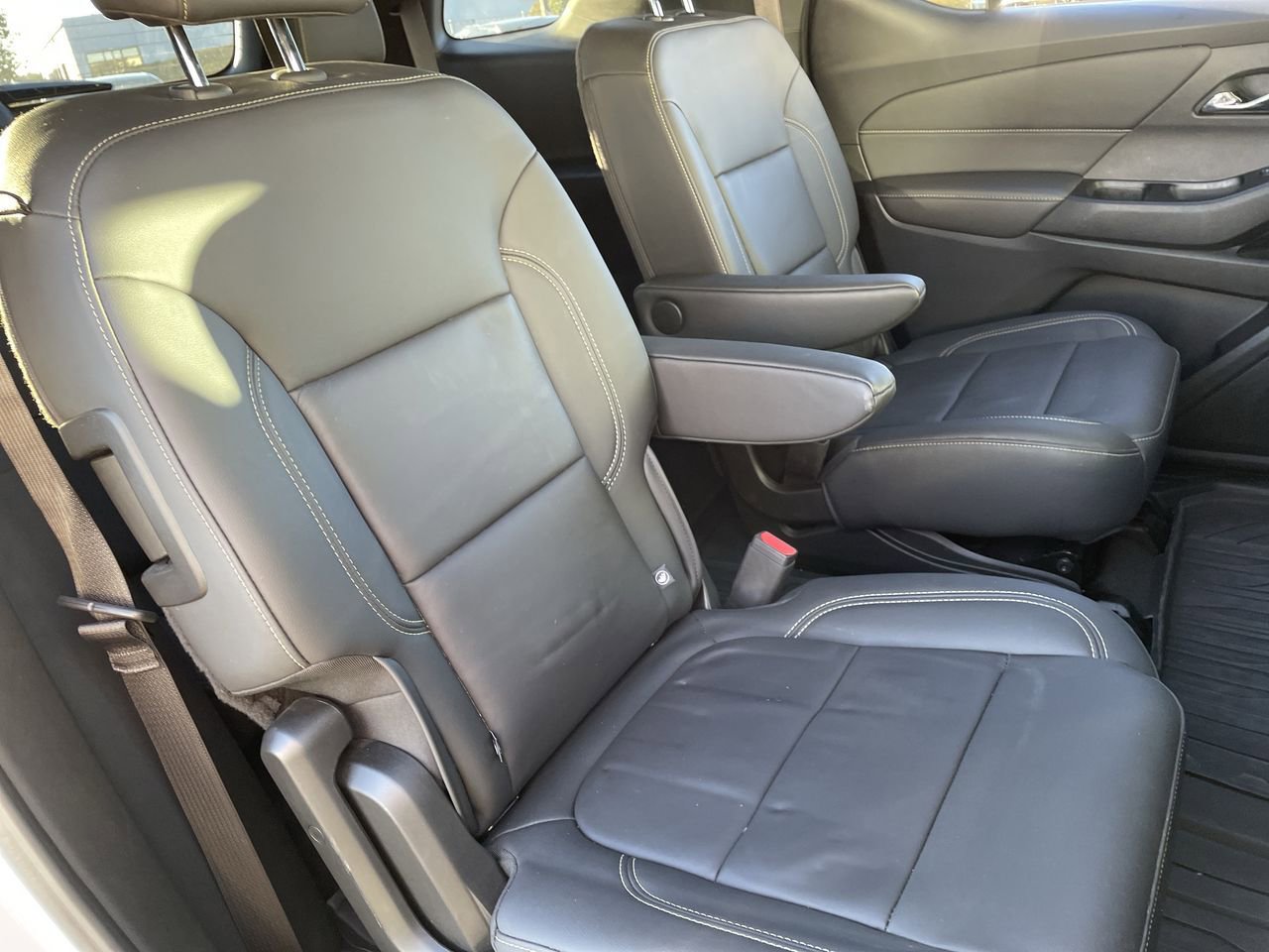 Thumbnail: 2023 Chevrolet Traverse - 15