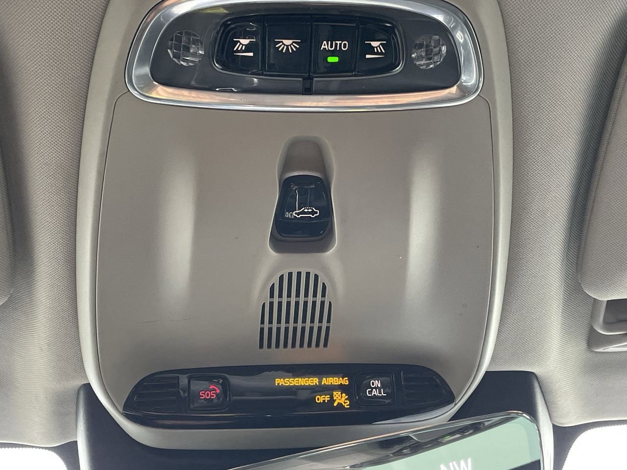 Thumbnail: 2018 Volvo S90 - 31