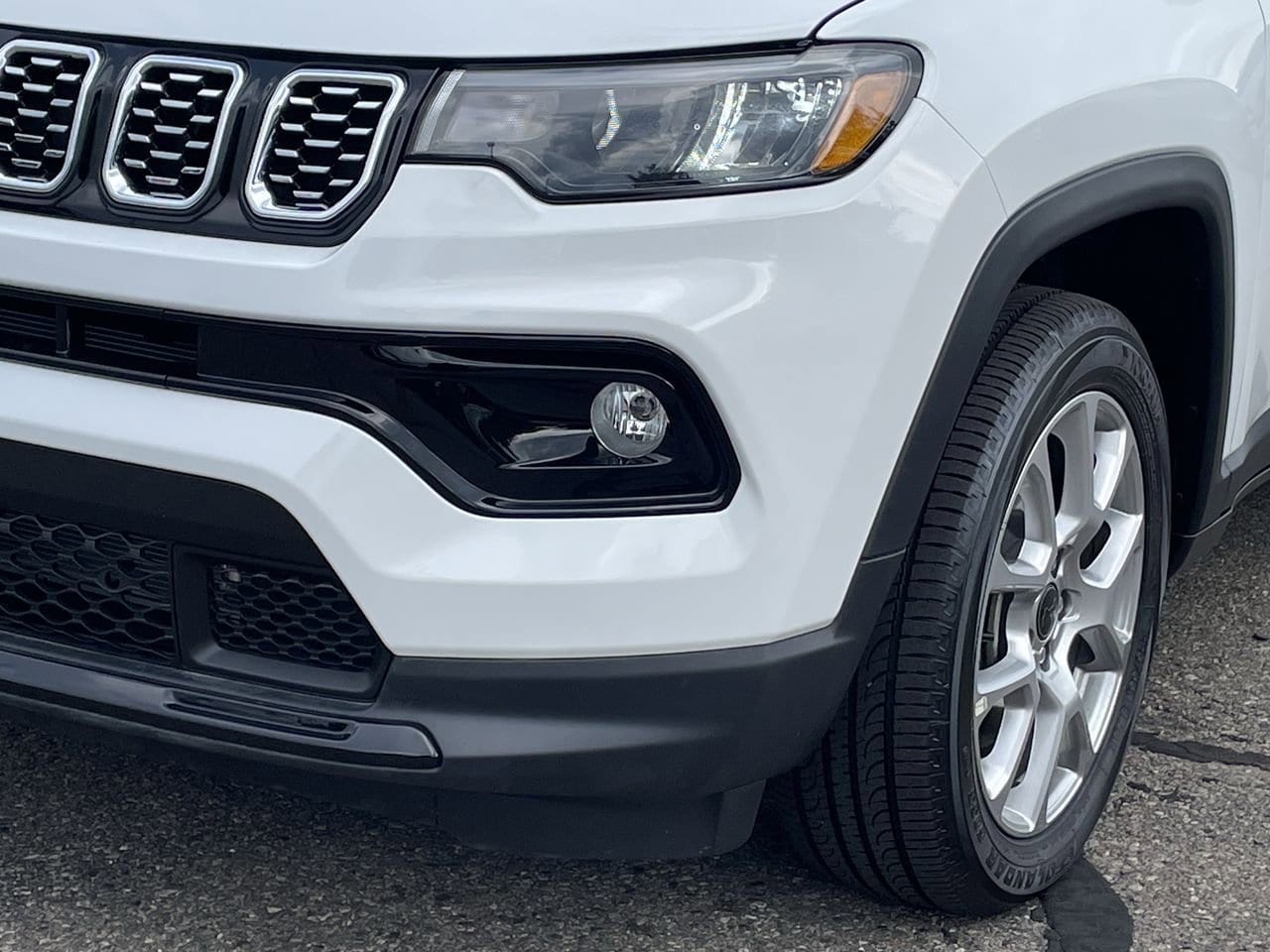 Thumbnail: 2025 Jeep Compass - 32