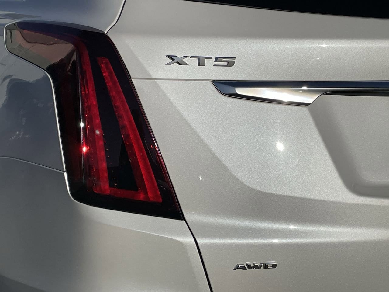 Thumbnail: 2023 Cadillac XT5 - 41