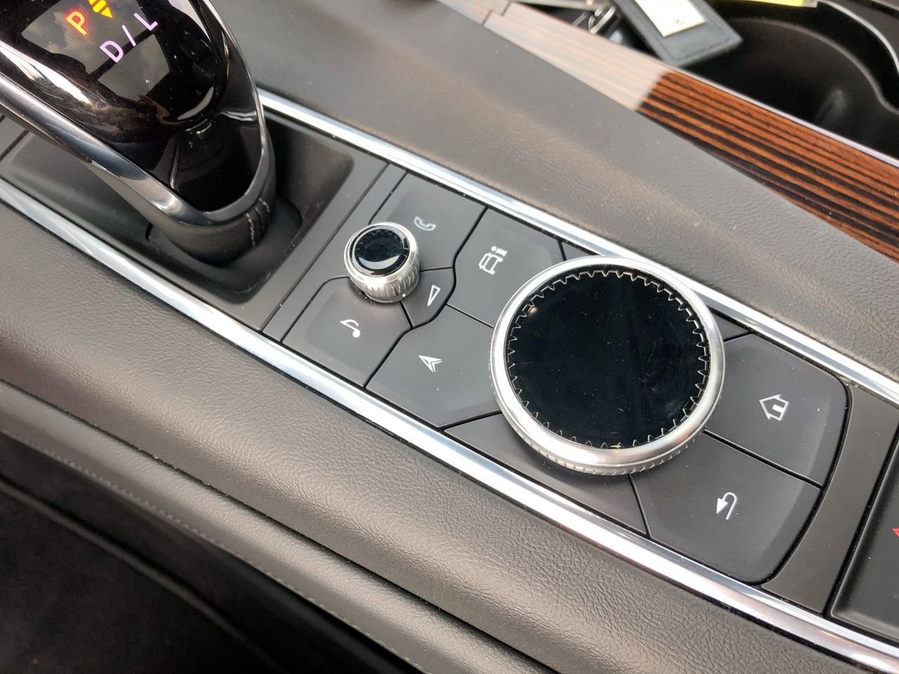 Thumbnail: 2023 Cadillac Escalade - 36