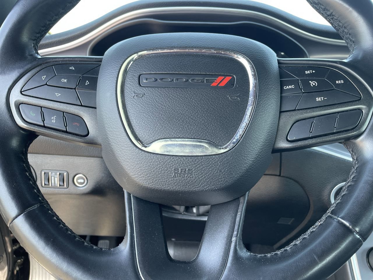 Thumbnail: 2022 Dodge Challenger - 10