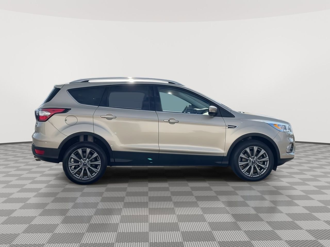 Thumbnail: 2018 Ford Escape - 9