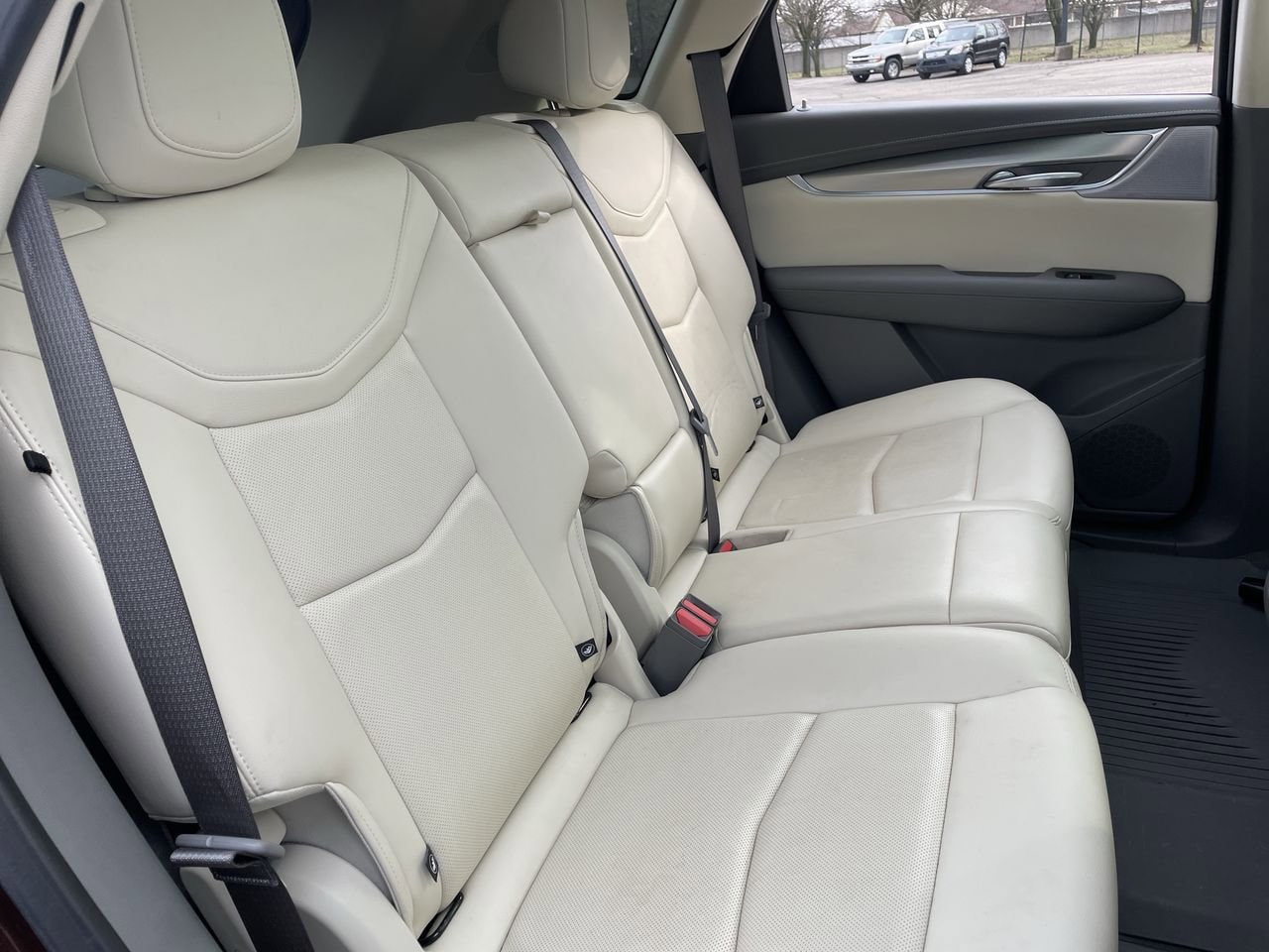 Thumbnail: 2023 Cadillac XT5 - 15