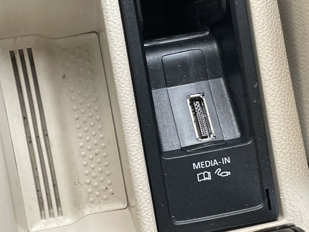 Thumbnail: 2013 Volkswagen Jetta - 23