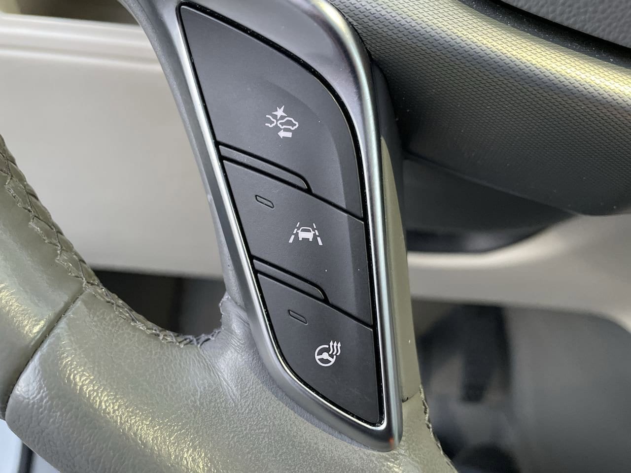 Thumbnail: 2023 Cadillac XT5 - 24