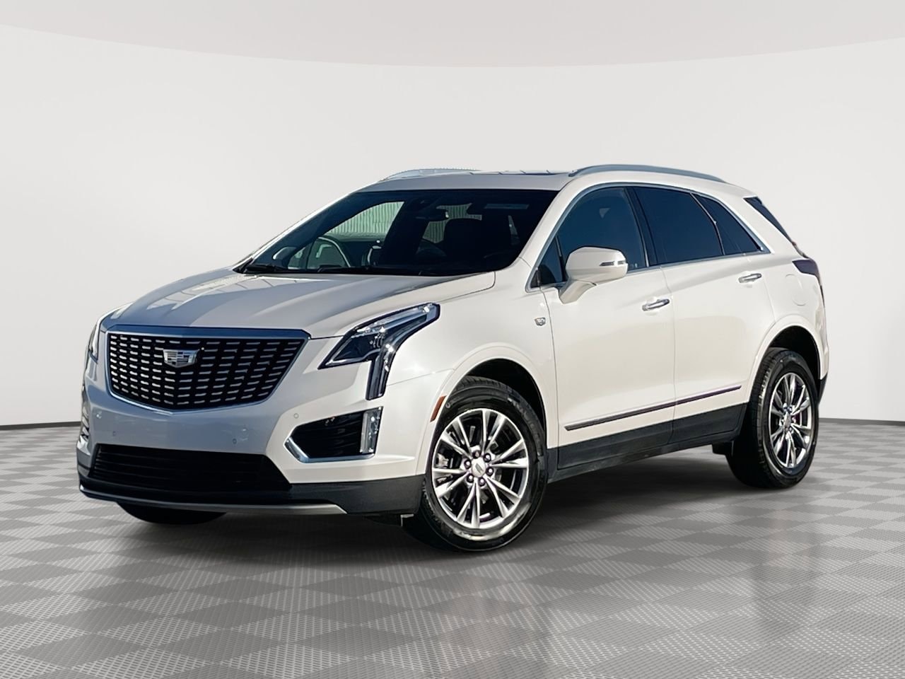 Thumbnail: 2023 Cadillac XT5 - 1