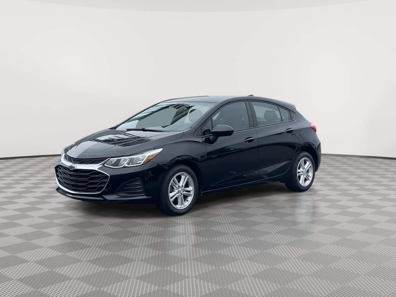 Thumbnail: 2019 Chevrolet Cruze - 4