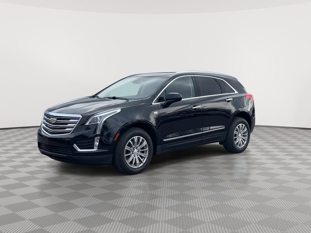 Thumbnail: 2019 Cadillac XT5 - 4